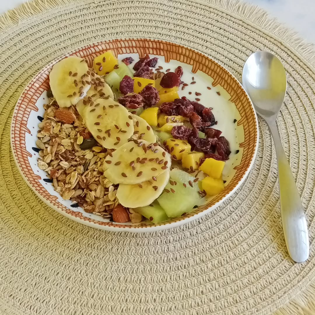 granola bowl